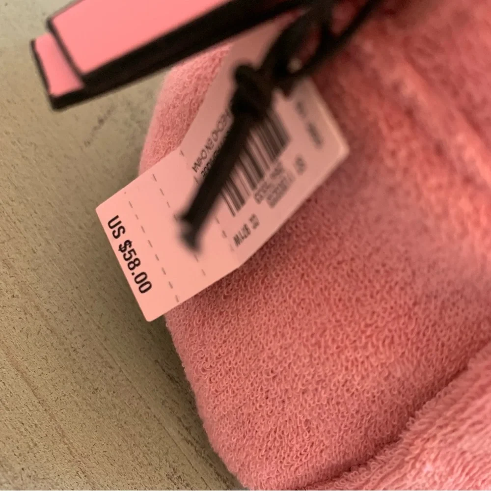 NWT Victoria’s Secret Facial Self Care Spa Kit